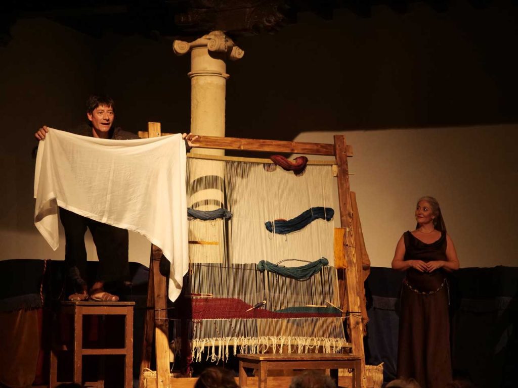 PENÉLOPE La Odisea … de mujeres, diosas y monstruos.- Al Hilo Teatro - EA! Teatro Albacete