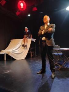 Ignífugo y omnívoro, una producción de EA! Teatroaco Redondo